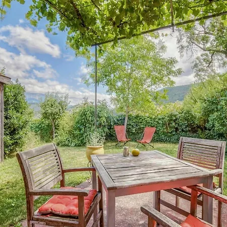 Cozy Nature In Diois *